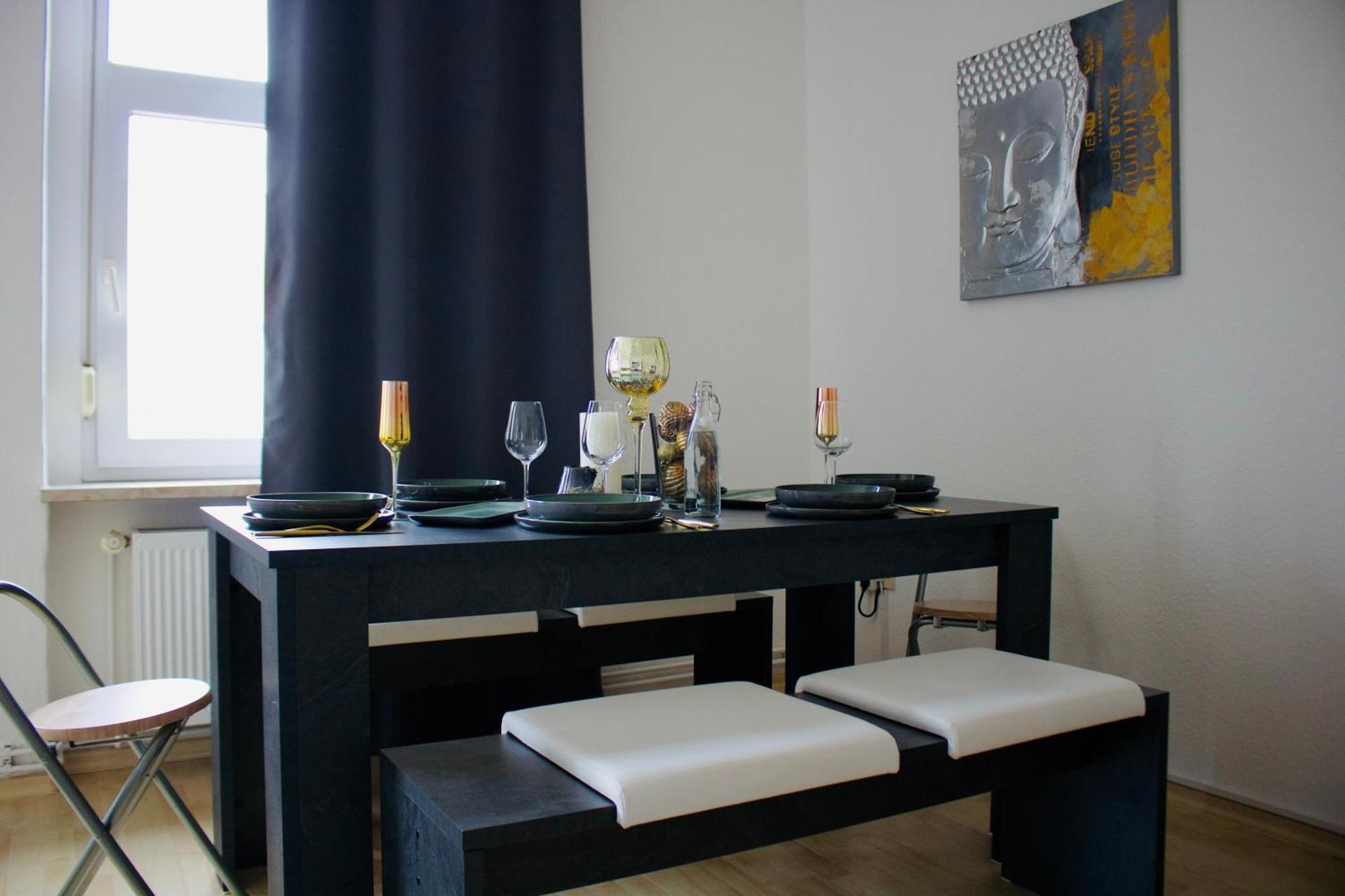 Gemuetliches Innenstadtnest, Zentrale Lage, 88Qm, Kostenfreier Parkplatz, Fuer Bis Zu 6 Personen 콧부스 외부 사진